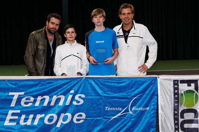 Boys singles - Daniel Altmaier (finalist) and Louis Wessels (winner)