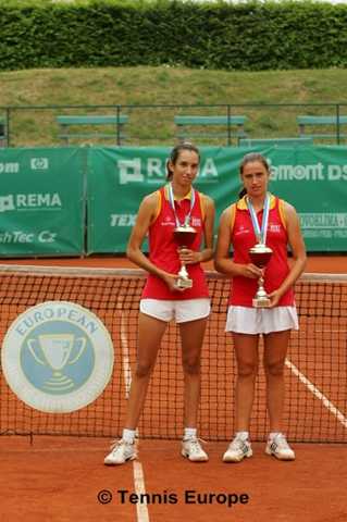 Maria Martinez Martinez & Sara Sorribes Tormo (ESP)