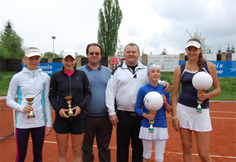 Rodionov & Vondrousova win in Rakovnik